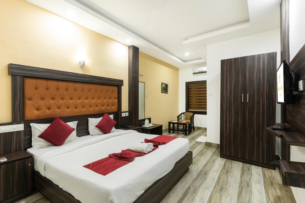 Hotel Kochi Crown Zewnętrze zdjęcie