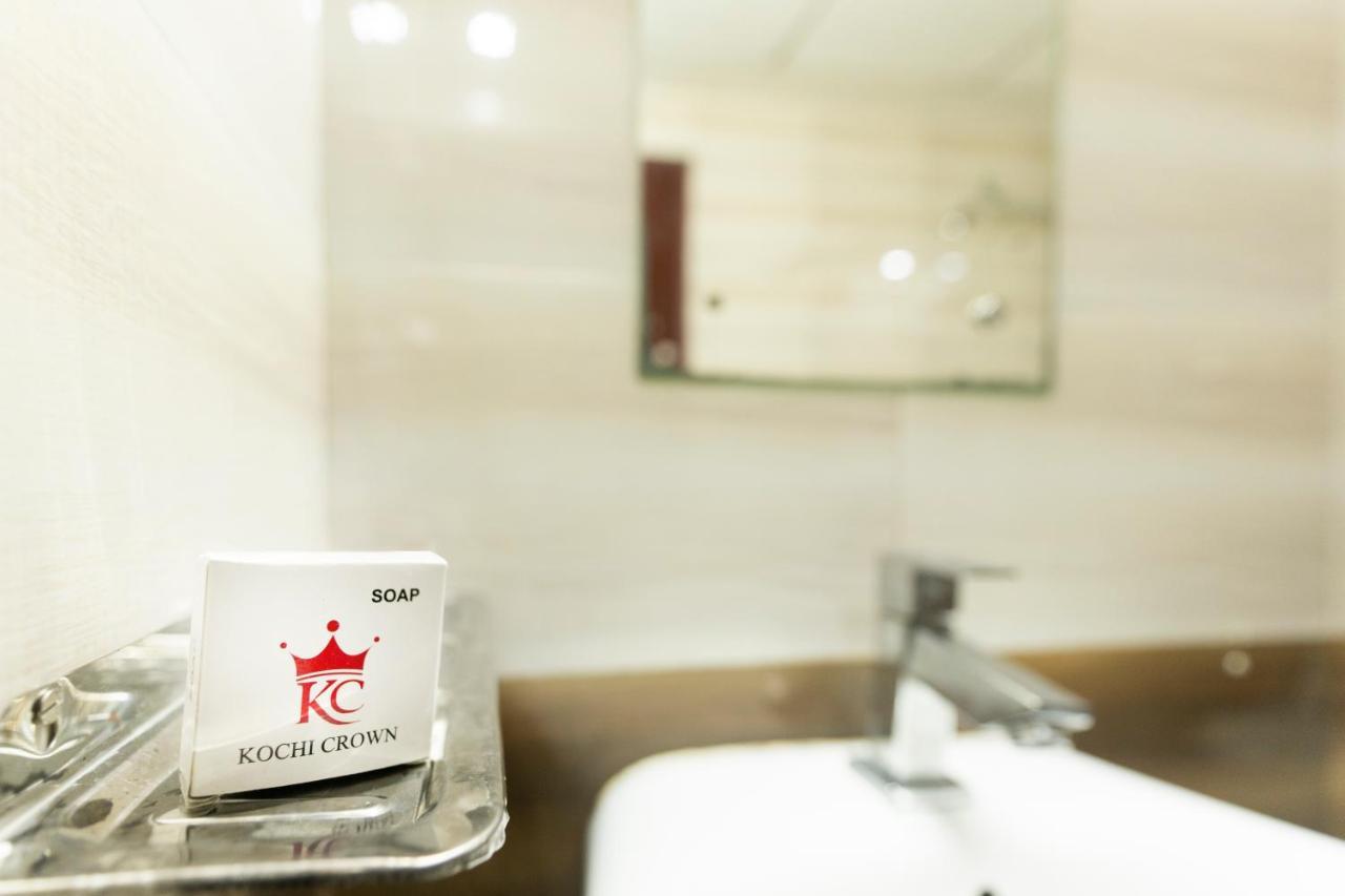 Hotel Kochi Crown Zewnętrze zdjęcie