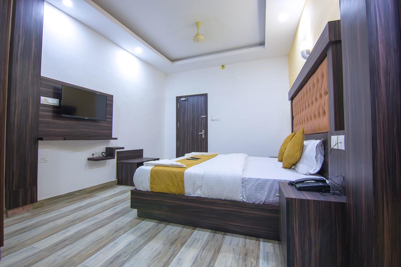Hotel Kochi Crown Zewnętrze zdjęcie